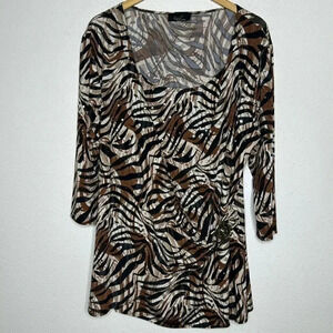 Rachel plus size animal print wrap top with silver metal size 2X